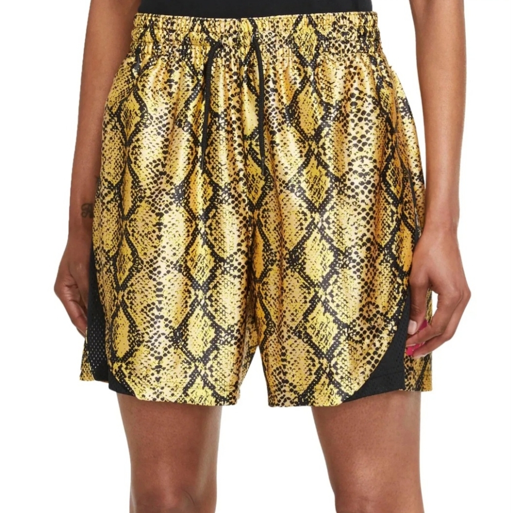 Nike Women's Dri Fit Rebel Fly Snakeprint Basketball Shorts Size S NWOT